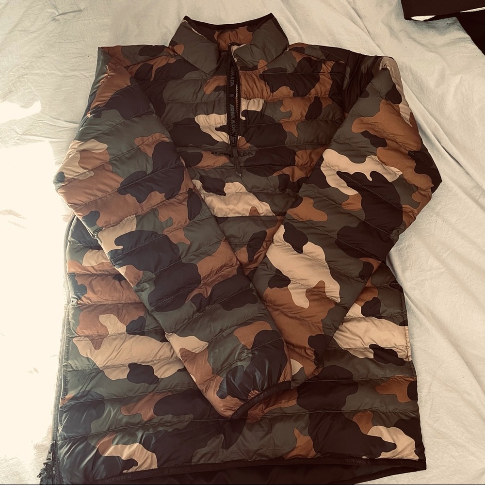Men’s Armada Larsen light weight pullover jacket